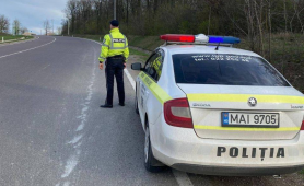 Un polițist de patrulare ar fi pretins 4000 de lei de la un taximetrist pentru a nu-i întocmi un proces-verbal